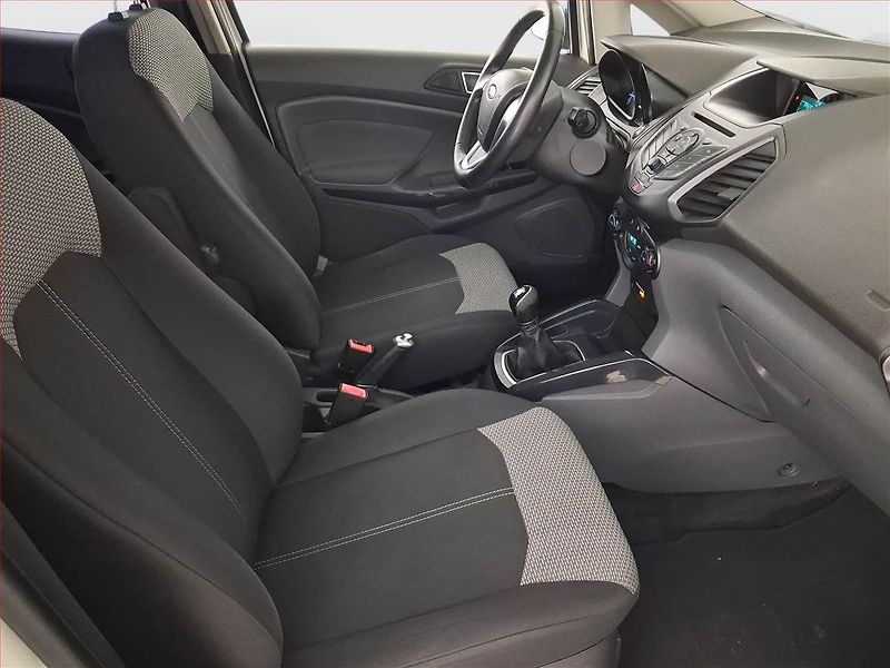 Ford EcoSport (2014) 1.5 Ti-VCT, Park. senzory - fotka 9 z 21