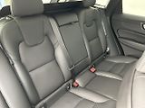 Volvo XC60 2.0  B4 4x4 PLUS  Black - náhled 17