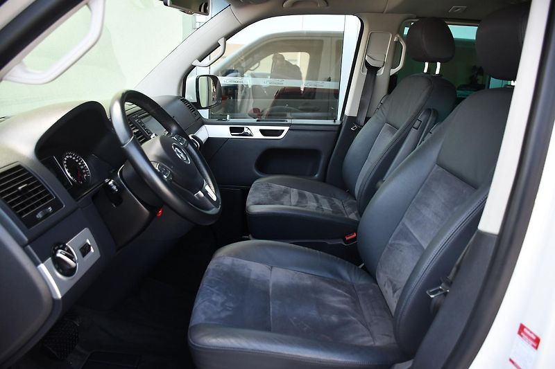 Volkswagen Multivan 2.0TDi ČR 7.MÍST TAŽNÉ M.TOP - fotka 13 z 38