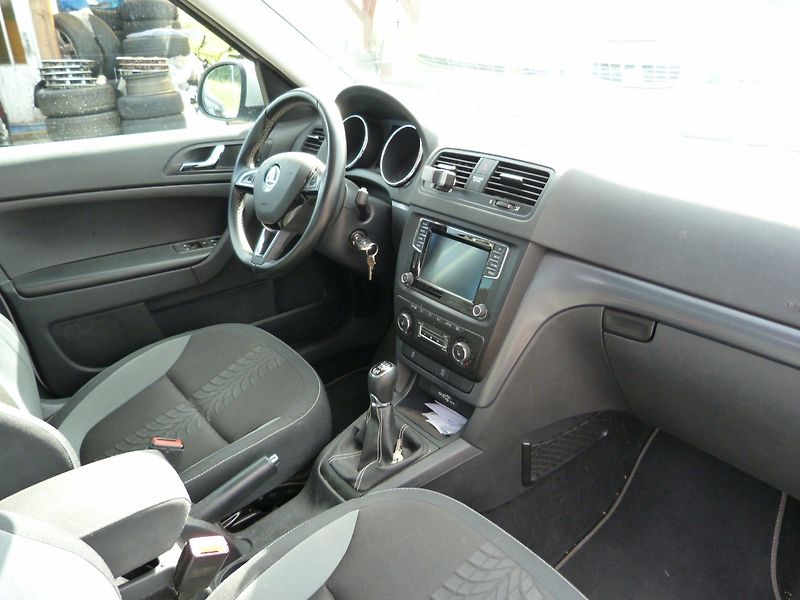 Škoda Yeti 2.0 TDI 4x4 103 kw - fotka 13 z 21