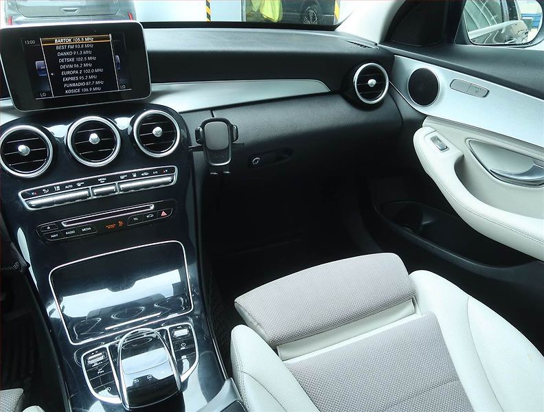 Mercedes-Benz Třídy C (2015) C 220 BlueTEC, Automat - fotka 8 z 15