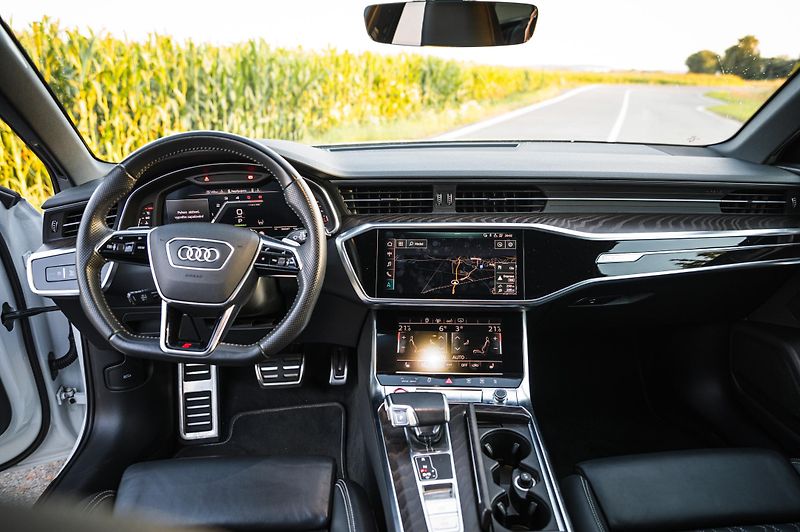 Audi S6 (2019) Panorama| B&O| Vzduch| Webasto - fotka 3 z 15