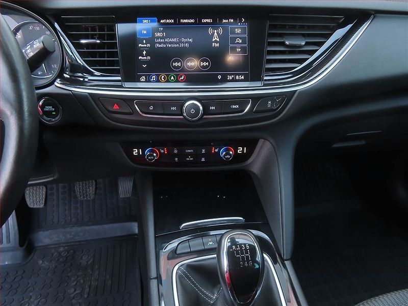Opel Insignia (2019) 2.0 CDTI, 4X4, Navi, Tempomat - fotka 12 z 22