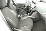 Peugeot 2008 (2018) 1.2 PureTech, Automat - náhled 7