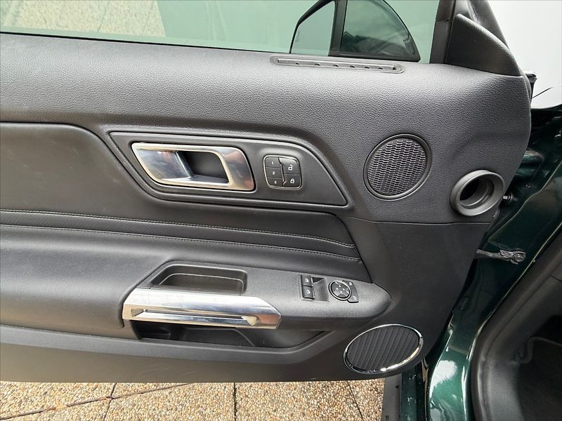 Ford Mustang 5,0 V8 357kW BULLITT-CZ-DPH!! - fotka 19 z 27