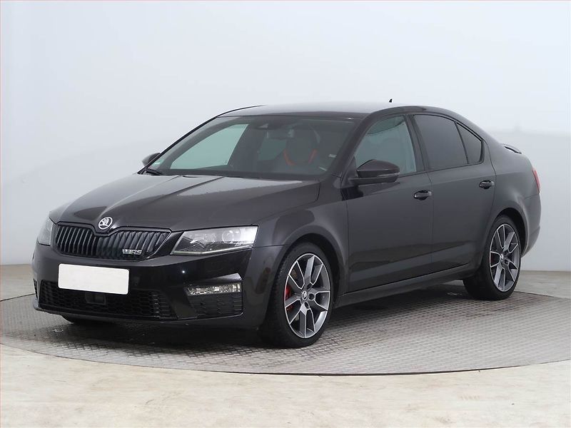 Škoda Octavia (2016) RS 2.0 TDI 4x4 DSG, 4X4 - fotka 2 z 16