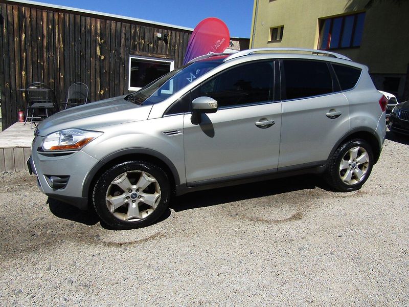 Ford Kuga (2009) 2.0 TDCi 100kW - fotka 2 z 36