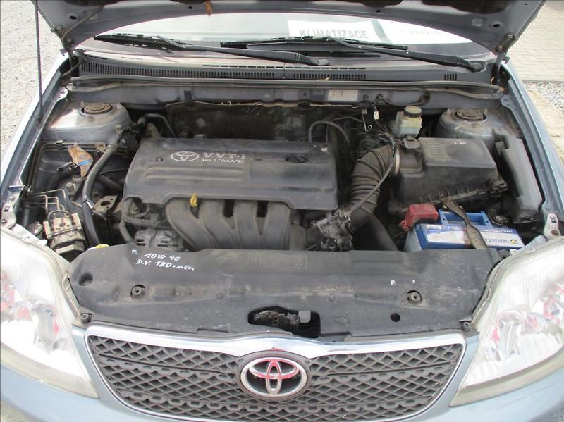 Toyota Corolla 1,4 VVTi, klima, - fotka 20 z 21