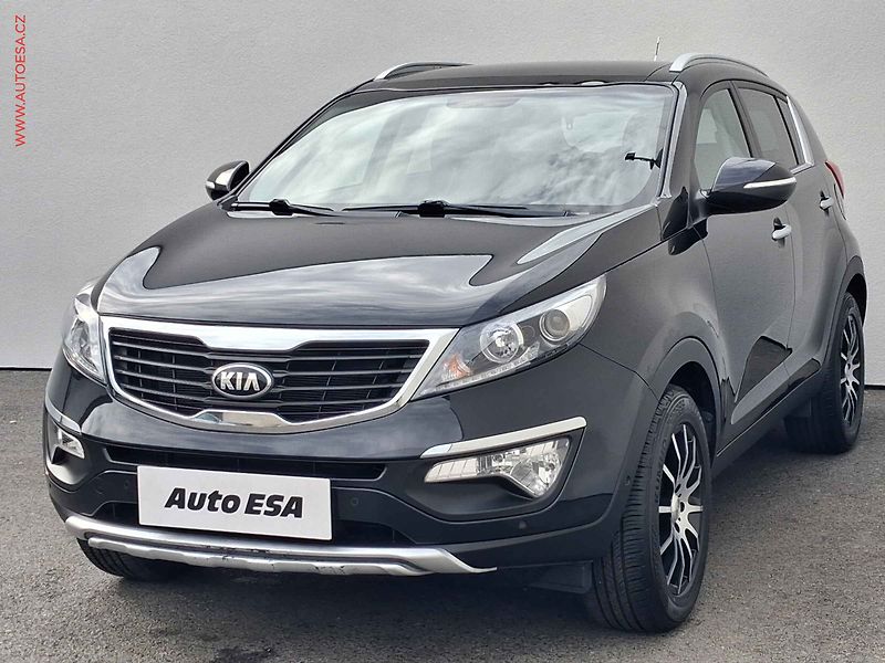 Kia Sportage (2013) 1.6 GDi, Panor, navi - fotka 3 z 21