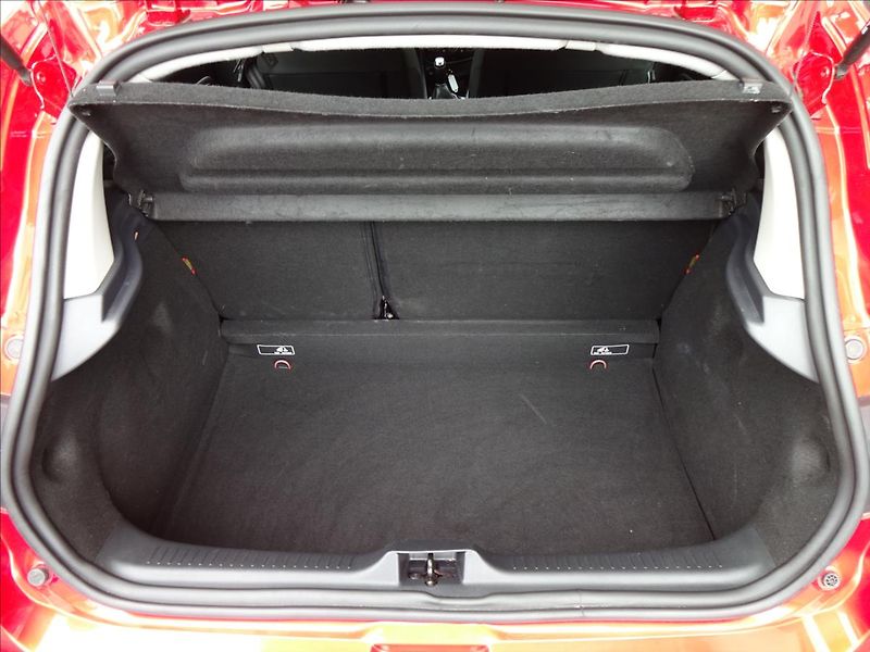 Renault Clio 1,2i16V 54kW - fotka 22 z 47