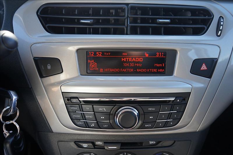 Citroën C-Elysée 1,2 PureTech  Feel - fotka 13 z 22
