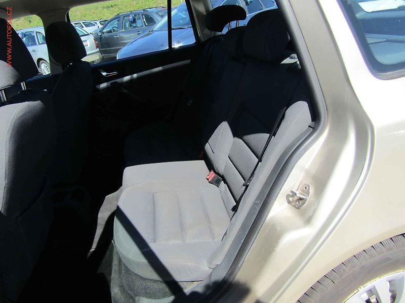 Škoda Octavia (2005) 1.9TDi, Ambiente - fotka 10 z 15