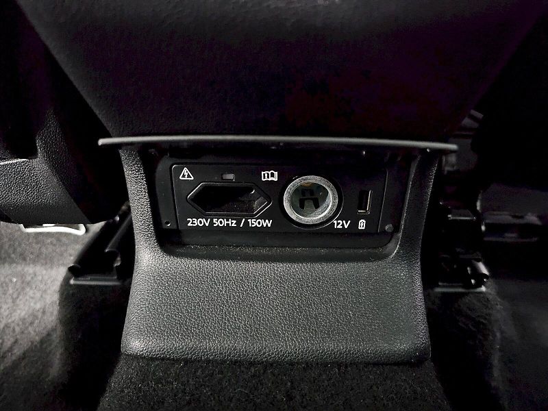 Škoda Karoq (2019) 1.5TSI 110KW AMBITION - fotka 29 z 30
