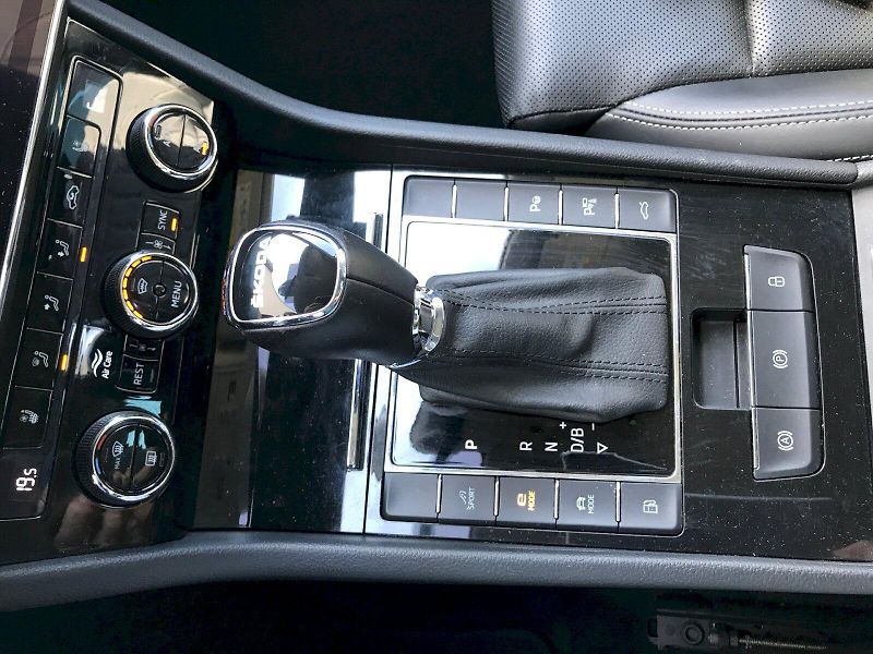 Škoda Superb (2022) COM IV L K TS 1.4 A6F - fotka 29 z 29