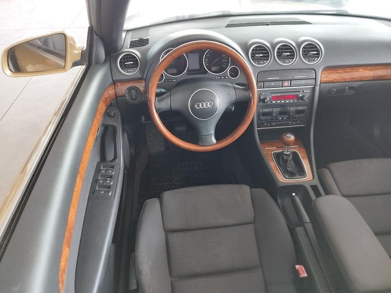 Audi A4 (2003) 2,5TDI,120KW,MANUÁL,ALU - fotka 12 z 16