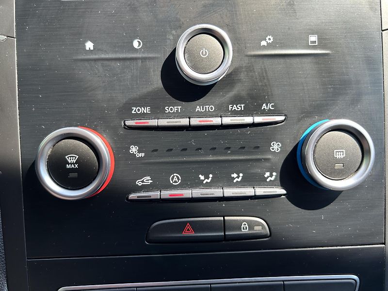 Renault Mégane (2016) 1.5 DCi 81KW - fotka 19 z 23