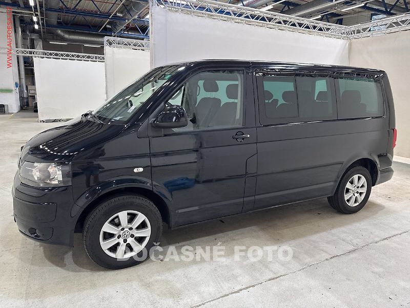 Volkswagen Multivan (2012) 2.0TDi, AC, TZ, park.asist - fotka 8 z 15
