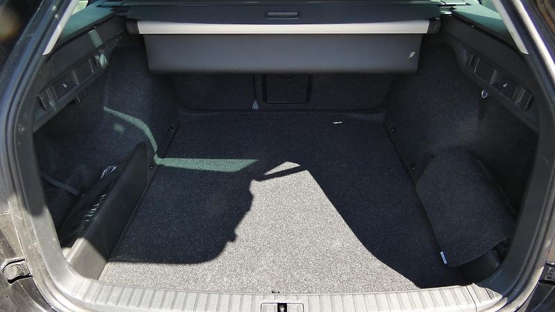 Škoda Octavia Combi 1,5 TSI DSG Style - fotka 22 z 26