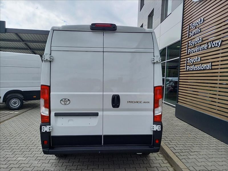 Toyota Proace Max 2,2 L2H2 140k AT8 KOMFORT +odp - fotka 5 z 9