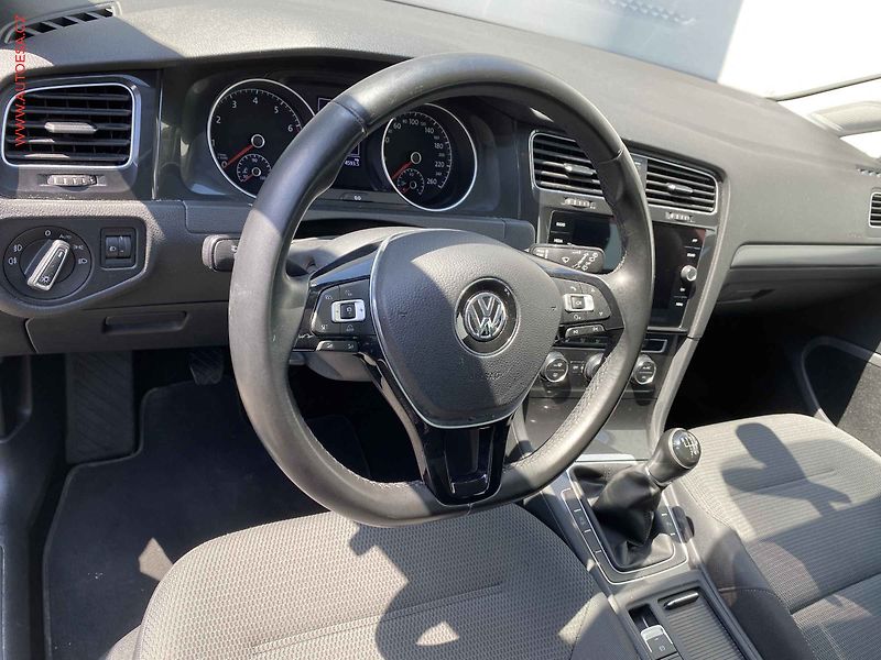 Volkswagen Golf (2017) 1.4 TSi, Comfortline - fotka 12 z 17