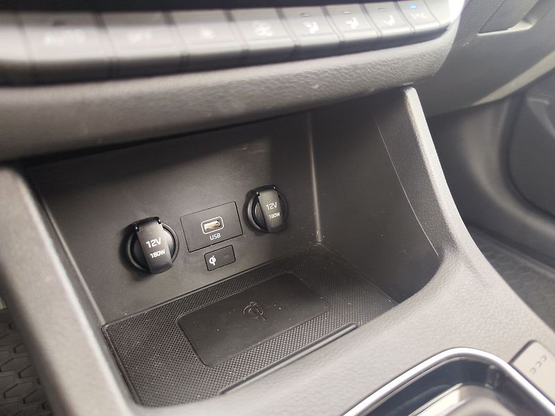 Hyundai i30 1.0 T-GDI/88kW Smart Navi DCT - fotka 21 z 33