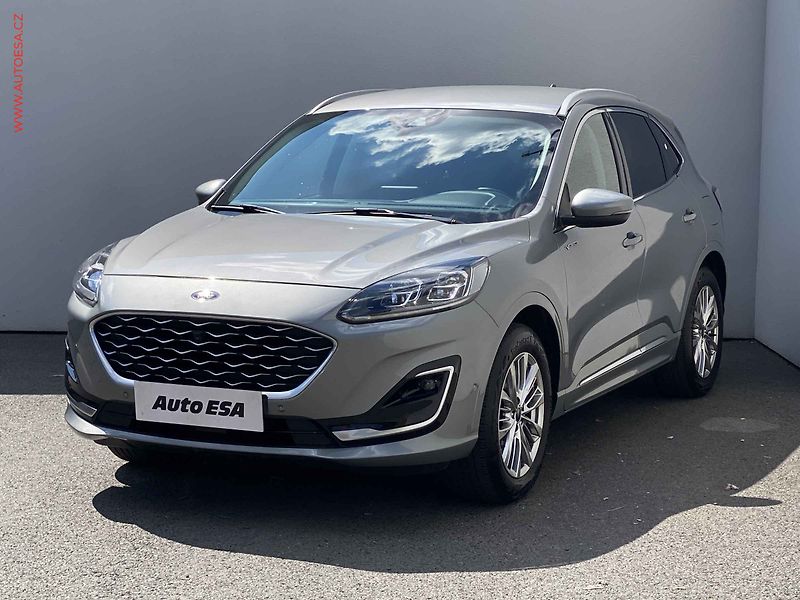 Ford Kuga (2021) 2.0 TDCi, Vignale, LED, navi - fotka 3 z 18