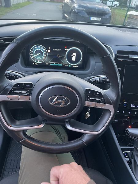 Hyundai Tucson (2023) 1,6 T-GDI 4x4 132 kW MHEV - fotka 12 z 28