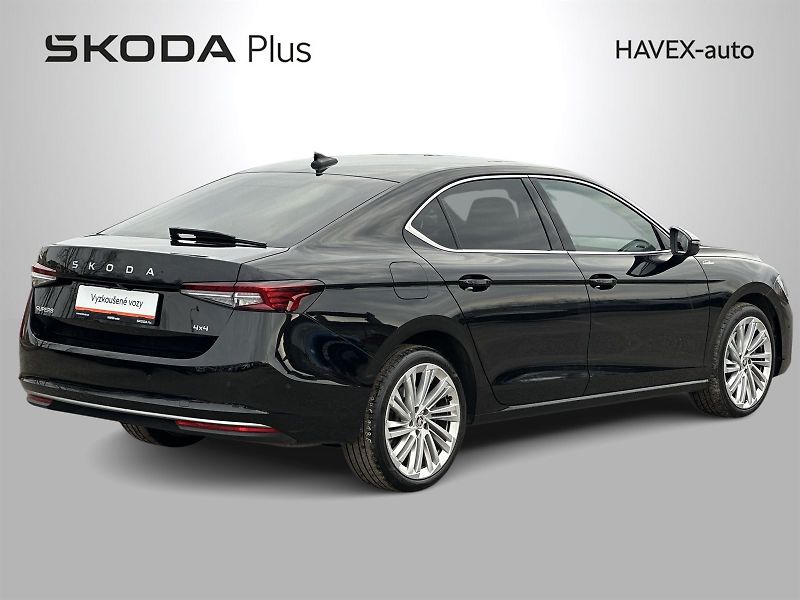 Škoda Superb (2024) 2.0 TSI 4x4 DSG L&K - fotka 2 z 45