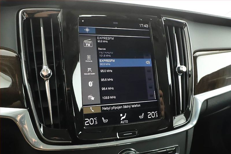 Volvo V90 (2019) D5 AWD, 4x4,Automat,Kůže - fotka 9 z 26