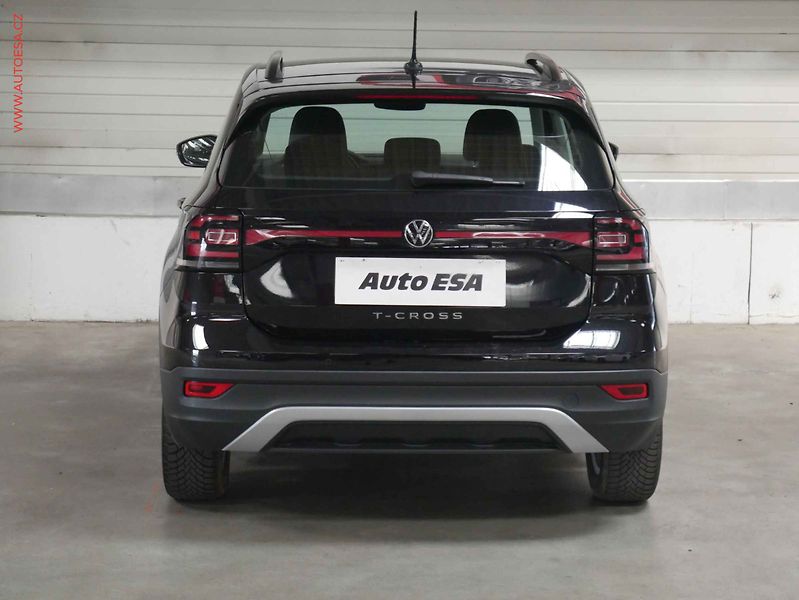 Volkswagen T-Cross (2023) 1.0 TSi, 2.maj,ČR, servis - fotka 5 z 21