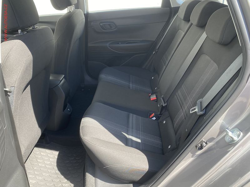 Hyundai i20 (2023) 1.2 MPI, 1.maj,ČR, Comfort - fotka 10 z 16