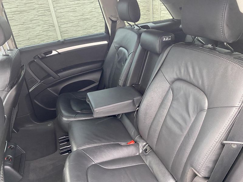 Audi Q7 3.0TDi 4x4 240PS FL 8Q SLINE!! - fotka 99 z 156