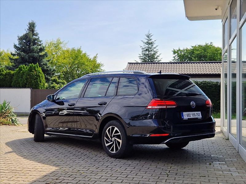 Volkswagen Golf 1,6 TDI JOIN EDITION LED NOSIČ - fotka 3 z 43