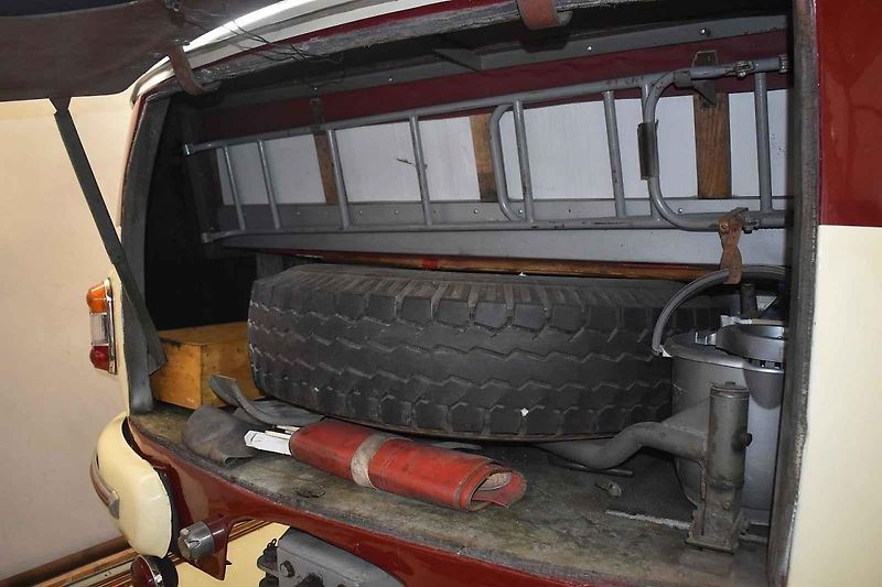 Tomuto autobusu je přesně padesát let. A je zcela původní
