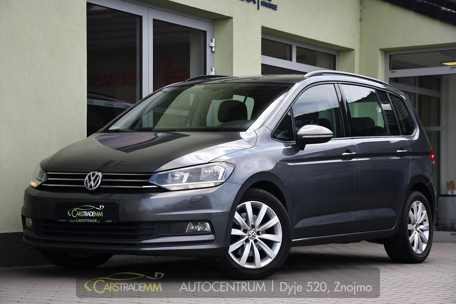 Volkswagen Touran 2.0TDi DSG TAŽNÉ 2xKOLA 