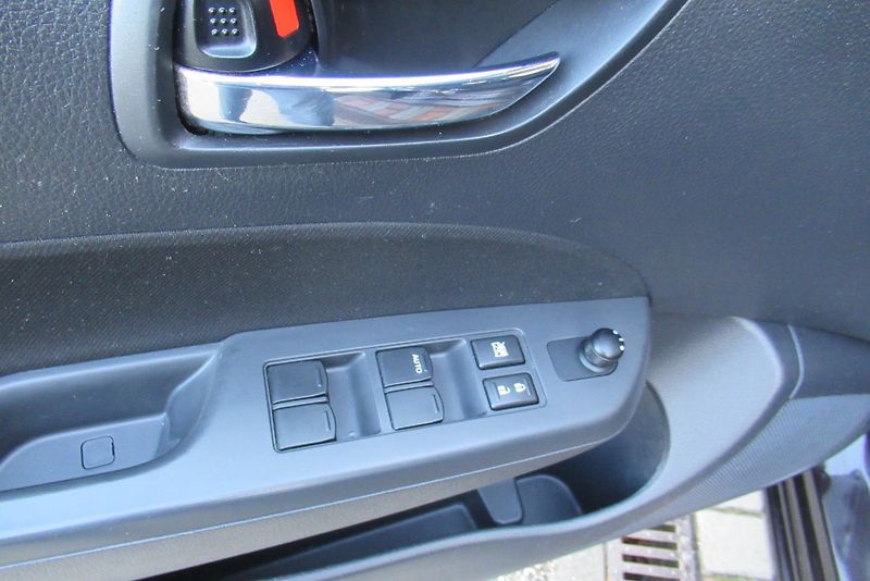 Suzuki Swift 1.2i KLIMA  SADA ALU KOL - fotka 18 z 23