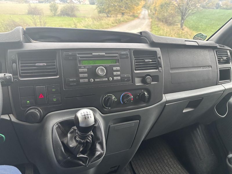 Ford Transit 300 L1H2 5 MÍST TREND 115 PS - fotka 12 z 17