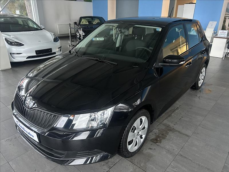 Škoda Fabia 1,0   TSI 70kW - fotka 3 z 20