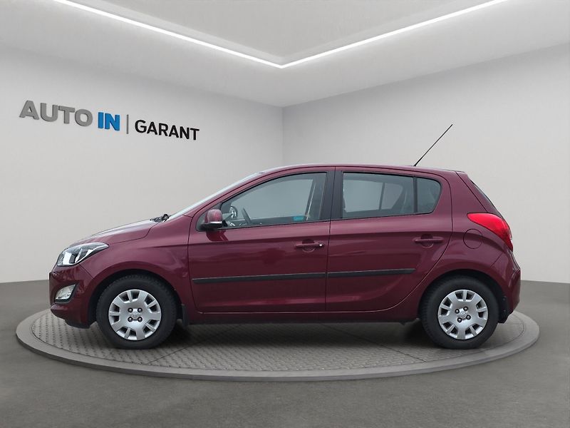 Hyundai i20 (2014) 1.2i 62kW, Klima - fotka 8 z 16