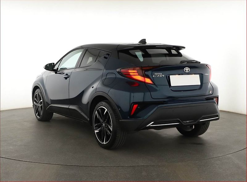 Toyota C-HR (2023) GR Sport 2.0 Hybrid - fotka 4 z 20