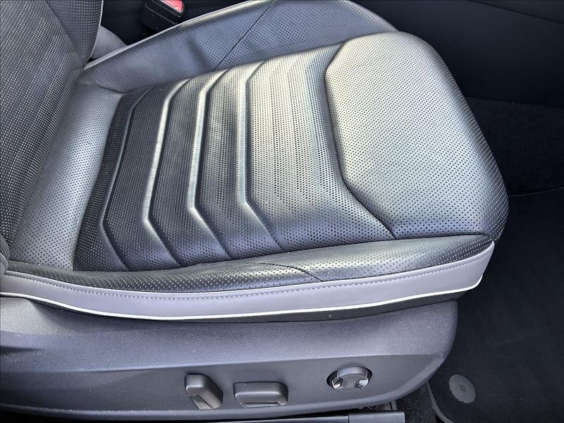 Volkswagen Arteon 2,0 WEBASTO,TAŽNÉ,PANORAMA - fotka 14 z 40