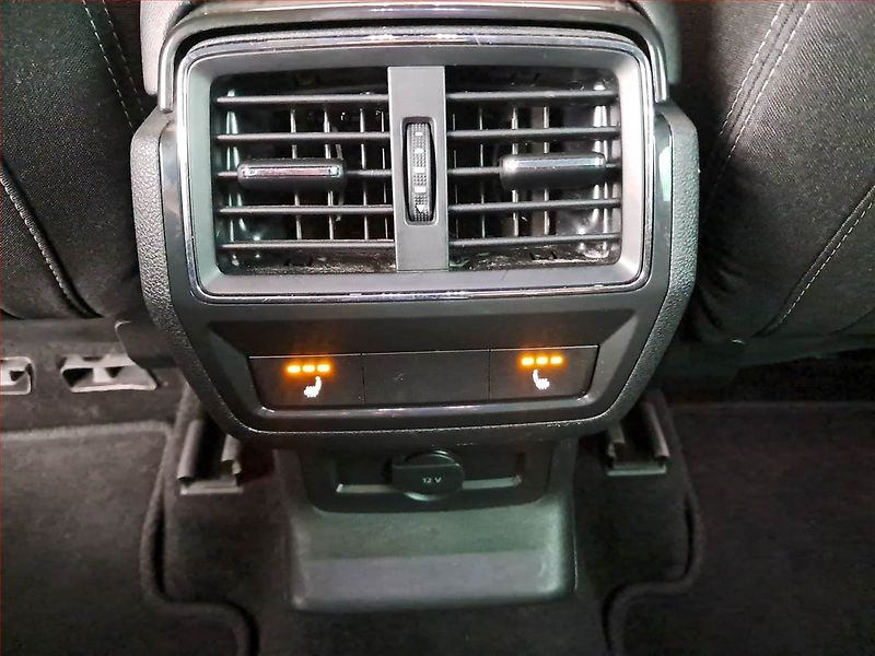 Škoda Karoq (2019) Sportline 2.0 TSI - fotka 29 z 29