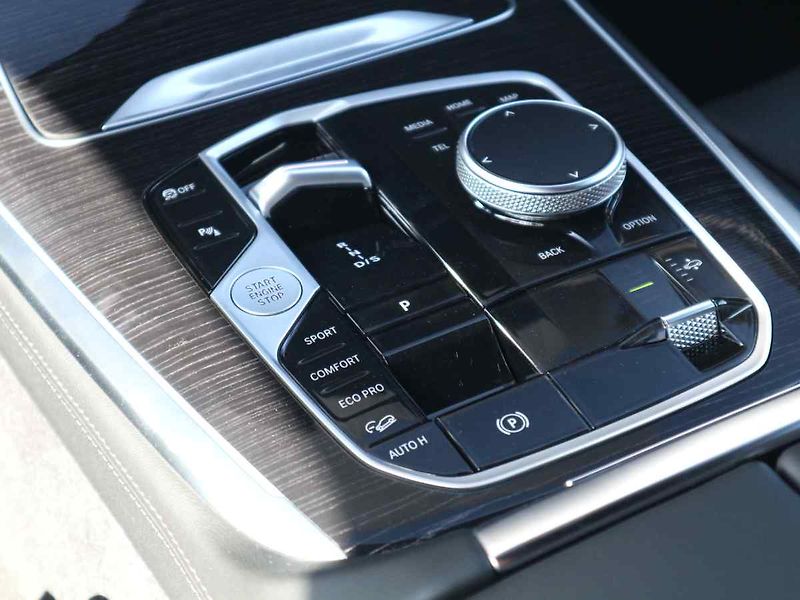 BMW X7 (2026) - fotka 9 z 10