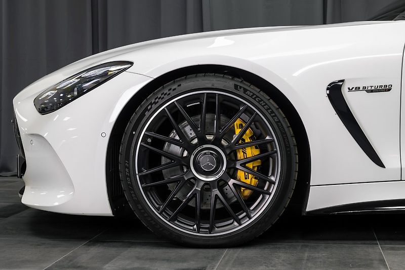 Mercedes-Benz AMG GT 63 4M+ AMG Premium+ HuD Burm P - fotka 10 z 30
