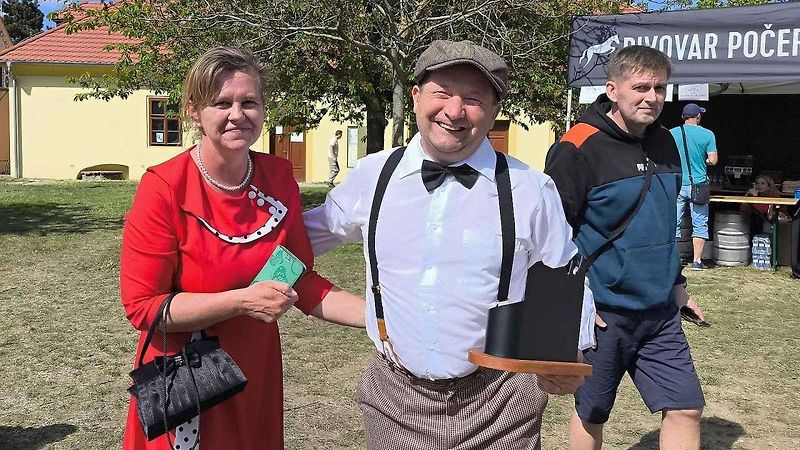 Dvanáctý ročník akce Veterán párty ve Chvalské tvrzi.