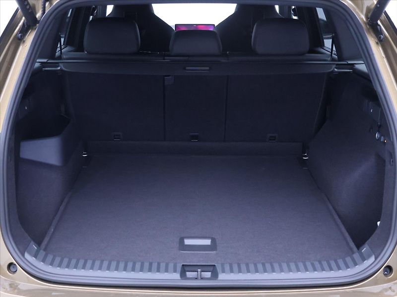 Škoda Kodiaq 2,0 2.0 TDI Sportline 4x4 DSG - fotka 10 z 35