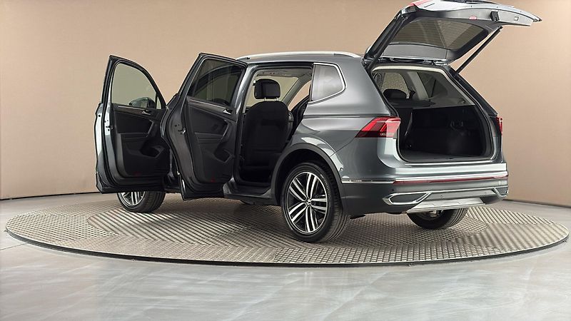 Volkswagen Tiguan Allspace 2.0 TDI DSG 4Motion Elegance - fotka 7 z 30