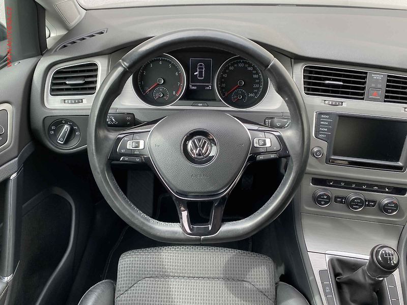 Volkswagen Golf (2017) 1.2 TSi, Comfortline, bixen - fotka 11 z 17