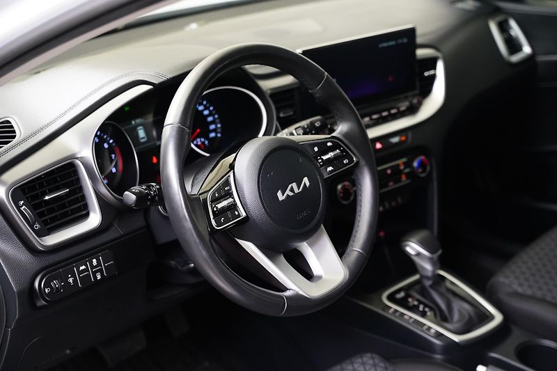 Kia Ceed - fotka 14 z 24