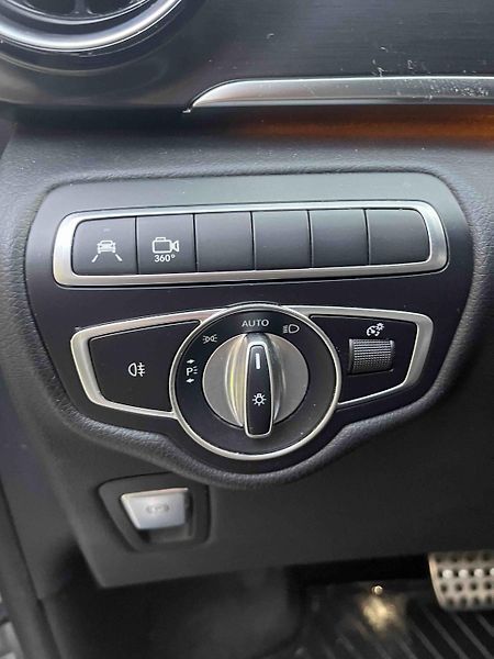 Mercedes-Benz EQV (2022) 300 L  - fotka 15 z 16